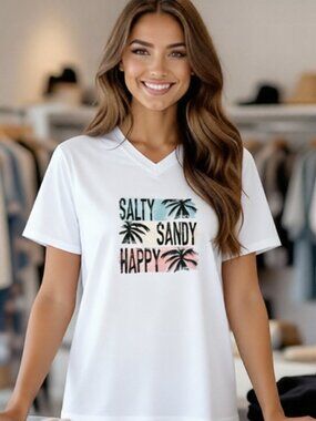 NWOT BRIGHT WHITE POLY BLEND V-NECK SALTY SANDY HAPPY PALM TREES T-SHIRT LARGE